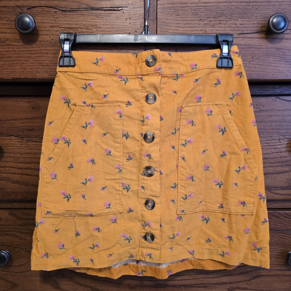 American Eagle Mustard Floral Button-Up Mini Skirt